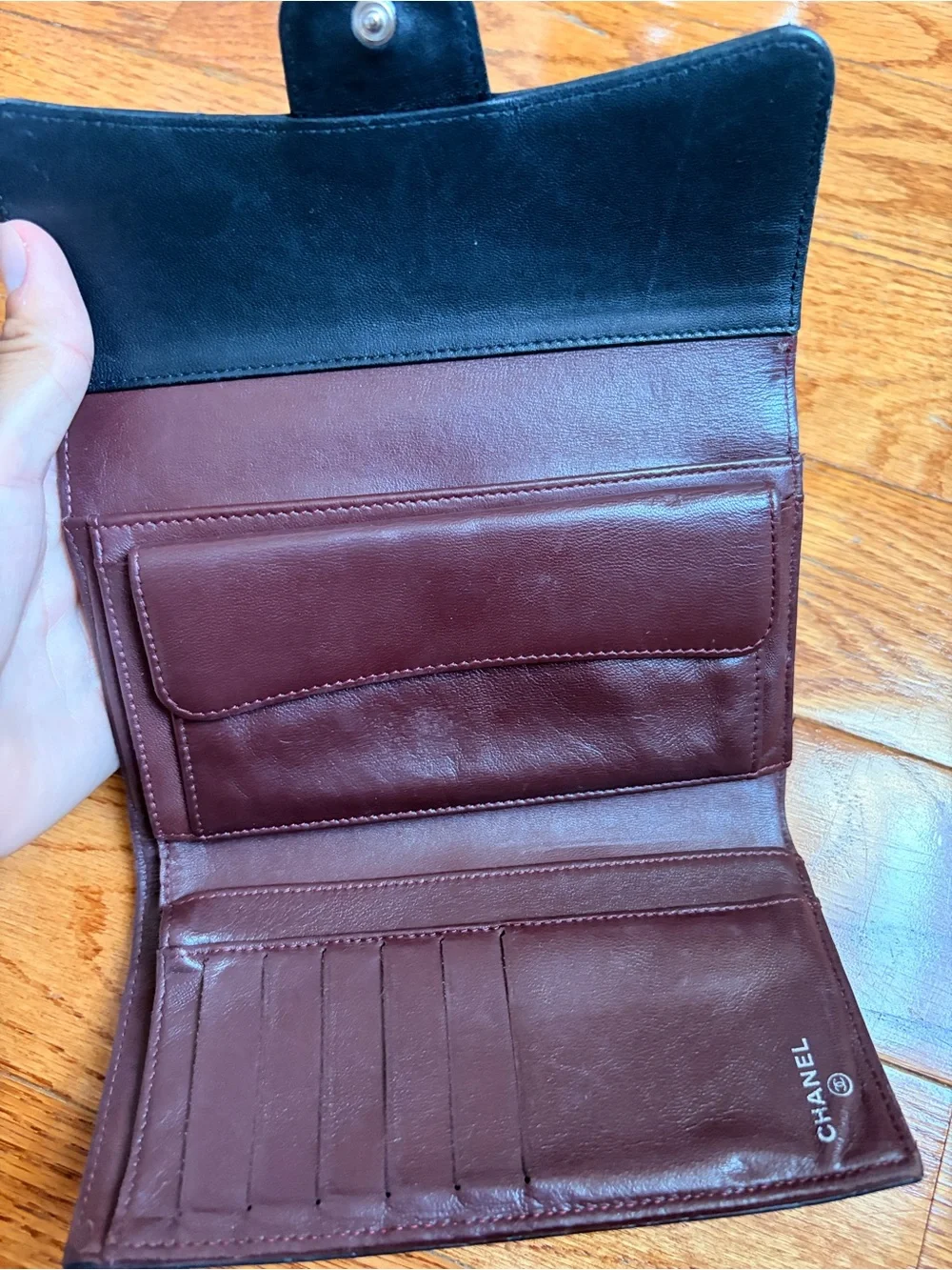 CHANEL vintage Black Quilted lambskin Wallet with CC Logo